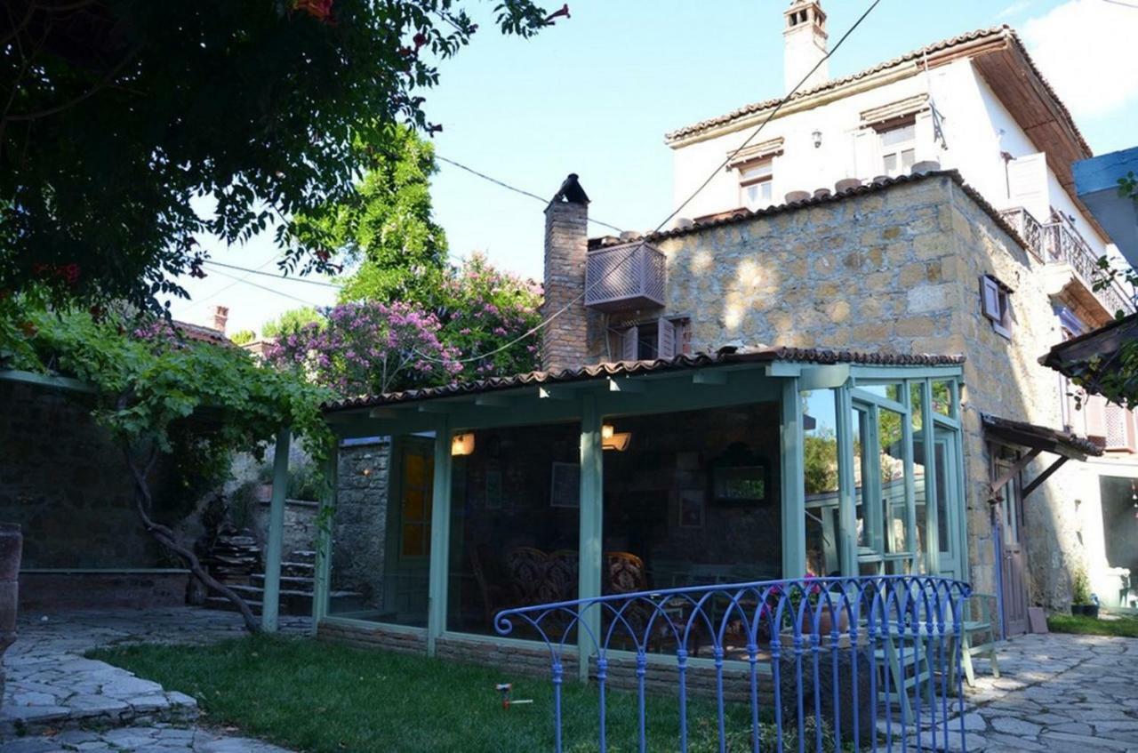 Adatepe Otel Kucukkuyu Exterior photo